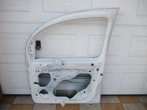 VRATA PREDNJA STRANA DESNA RENAULT KANGOO II CITAN W415 VRATA PREDNJA STRANA DESNA RENAULT KANGOO II CITAN W415
