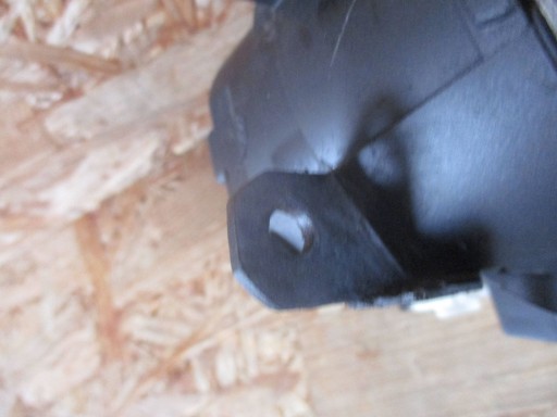 MAGLENKA DESNA STRANA ISUZU D-MAX III 20-