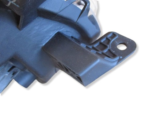 LAMPA FAR PREDNJA STRANA LIJEVA MITSUBISHI L200 15-19 FIAT FULLBACK 16-