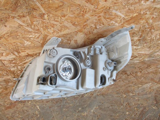 LAMPA FAR PREDNJA STRANA DESNA CHEVROLET AVEO