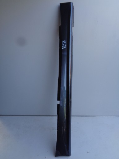 PRAG DESNA STRANA POKLOPAC LAJSNA PRAGA BMW 1 E87