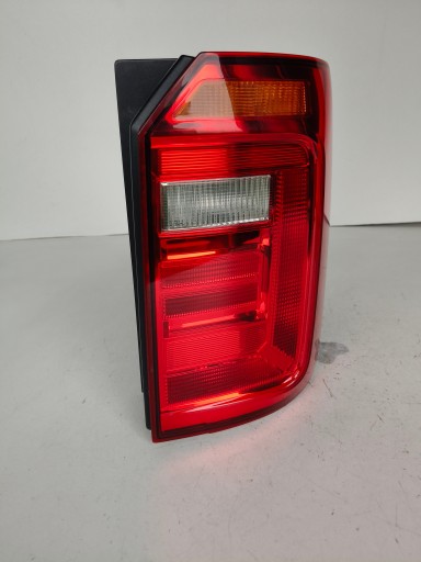 LAMPA FAR DESNA STRANA ZADNJA VW CADDY 2K 2K5 15-