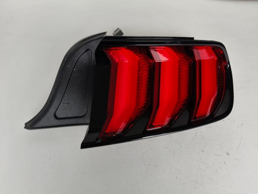 LAMPA FAR DESNA STRANA ZADNJA FORD MUSTANG 15- LED