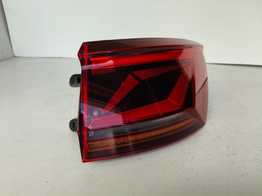 LAMPA FAR DESNA STRANA ZADNJA VW TOUAREG III 760 18- LED