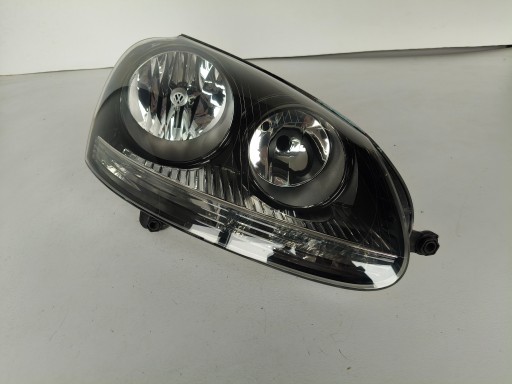 LAMPA FAR DESNA STRANA VW GOLF V 5 1K 1K0 03- CRNA