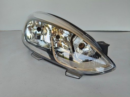 LAMPA FAR DESNA STRANA FORD FIESTA MK8 17-