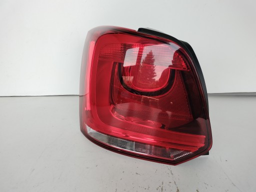 LAMPA FAR LIJEVA STRANA ZADNJA VW POLO 6R0 09-14