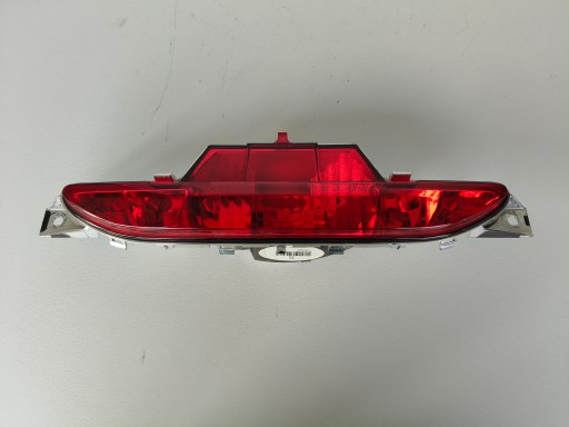 LAMPA FAR ZADNJA W BRANIK MAGLENKA PEUGEOT 208 II 19-