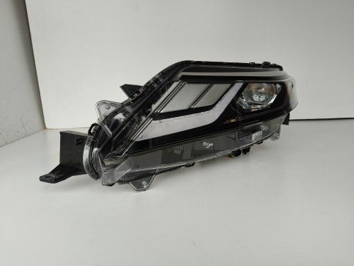 LAMPA FAR LIJEVA STRANA MITSUBISHI L200 19- FULL LED