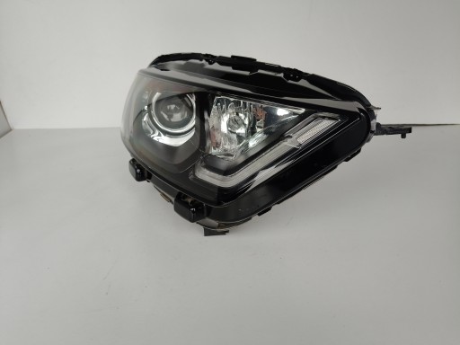 LAMPA FAR DESNA STARIRANA FORD ECOSPORT 17- REDIZAJN STARI TAMNA XENON