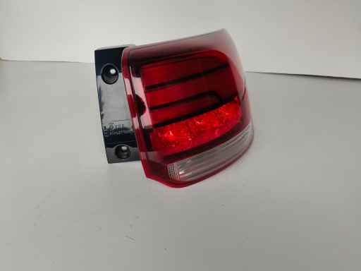 LAMPA FAR DESNA STRANA ZADNJA MITSUBISHI OUTLANDER III 15- REDIZAJN