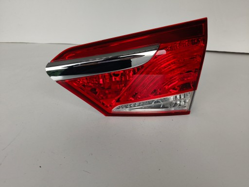 --NO-WA-- LAMPA FAR DESNA STRANA ZADNJA W GEPEKA HYUNDAI I40 11- KARAVAN