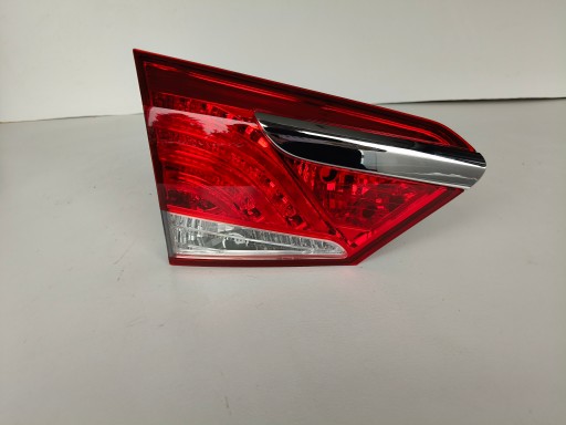 --NO-WA-- LAMPA FAR LIJEVA STRANA ZADNJA W GEPEKA HYUNDAI I40 11- KARAVAN