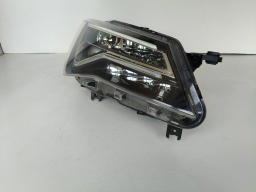 LAMPA FAR DESNA STRANA SEAT ATECA 575 16- FULL LED