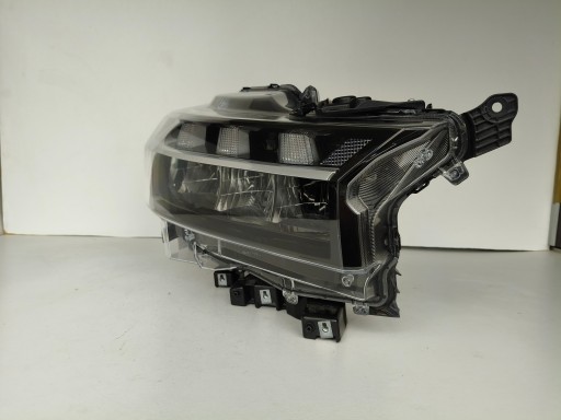 LAMPA FAR DESNA STRANA SUZUKI SX4 S-CROSS 22- FULL LED