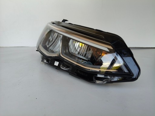 LAMPA FAR DESNA STRANA VW GOLF VIII 8 5H 5H0 20- LED