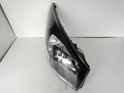 LAMPA FAR DESNA STRANA OPEL VIVARO B 14-