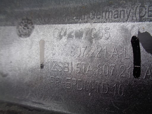BRANIK PREDNJA STRANA VW TOURAN 5TA 16- NR 35029