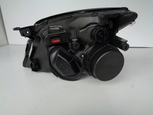 NOVO LAMPA FAR DESNA STRANA OPEL VECTRA C 02-05 XENON