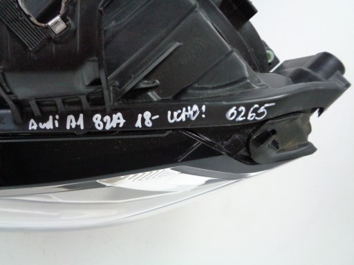 LAMPA FAR LIJEVA STRANA AUDI A1 82A 18-