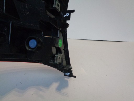 LAMPA FAR DESNA STRANA ZADNJA PORSCHE CAYENNE 7P5 LED 10-14 LAMPA FAR DESNA STRANA ZADNJA PORSCHE CAYENNE 7P5 LED 10-14
