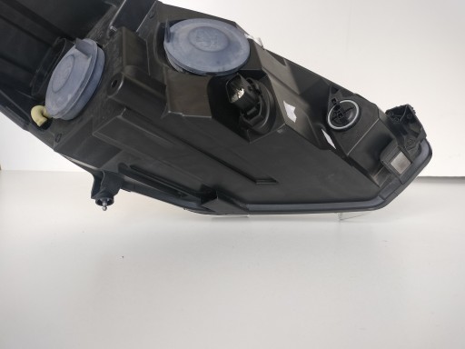 LAMPA FAR LIJEVA STRANA FORD FIESTA MK8 17-
