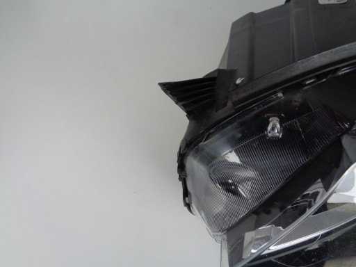 LAMPA FAR LIJEVA STRANA OPEL VIVARO C 19- ZAFIRA D XENON