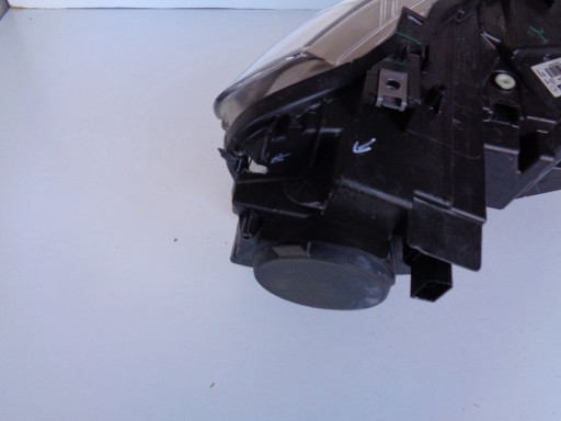 LAMPA FAR LIJEVA STRANA PEUGEOT PARTNER 18-