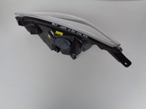 LAMPA FAR DESNA STRANA FORD FIESTA MK8 17- LAMPA FAR DESNA STRANA FORD FIESTA MK8 17-