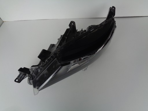 LAMPA FAR LIJEVA STRANA MITSUBISHI L200 19- LAMPA FAR LIJEVA STRANA MITSUBISHI L200 19-