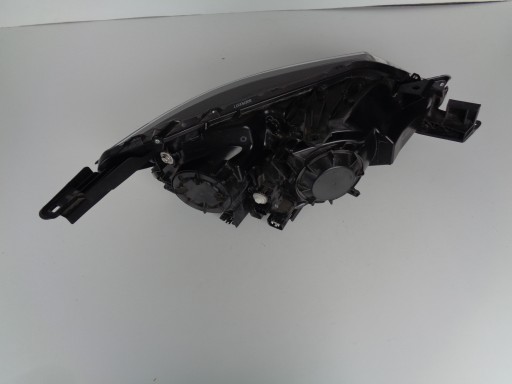 LAMPA FAR LIJEVA STRANA MITSUBISHI L200 19- LAMPA FAR LIJEVA STRANA MITSUBISHI L200 19-