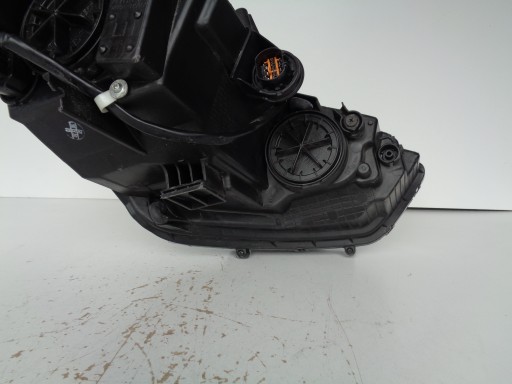 LAMPA FAR LIJEVA STRANA HYUNDAI IX20 10-13