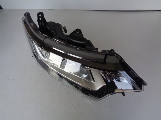 LAMPA FAR DESNA STRANA MITSUBISHI OUTLANDER III 15- REDIZAJN LED LAMPA FAR DESNA STRANA MITSUBISHI OUTLANDER III 15- REDIZAJN LED