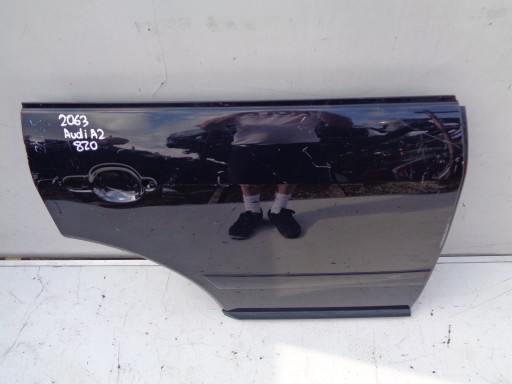 VRATA DESNA  ZADNJA AUDI A2 8Z0 NR 2063