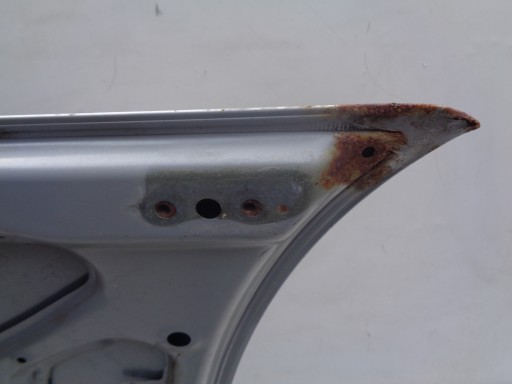 HAUBA POKLOPAC MOTORA DAIHATSU YRV NR 15606