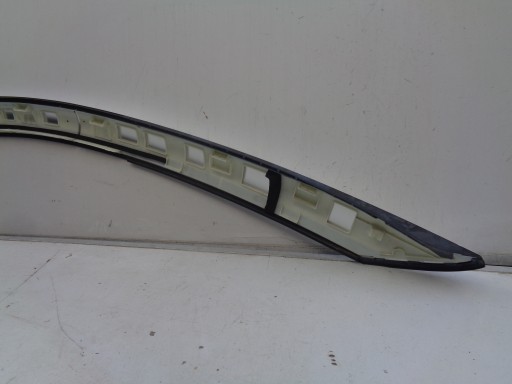 LAJSNA KROM DESNA STRANA UKRASNA PEUGEOT RCZ