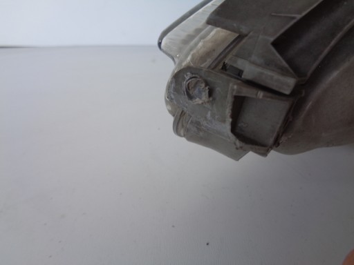 LAMPA FAR DESNA STRANA MERCEDES A-KLASA W168 LAMPA FAR DESNA STRANA MERCEDES A-KLASA W168