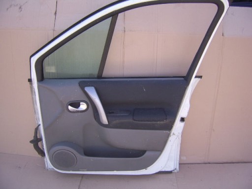 VRATA DESNA PREDNJA STRANA RENAULT SCENIC 03-06 NR4826 VRATA DESNA PREDNJA STRANA RENAULT SCENIC 03-06 NR4826