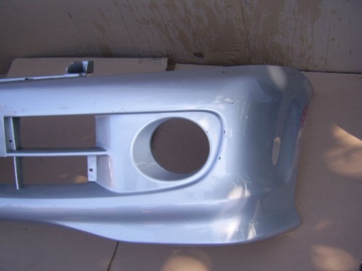 BRANIK PREDNJA STRANA DAIHATSU YRU 01-05 NR 3504