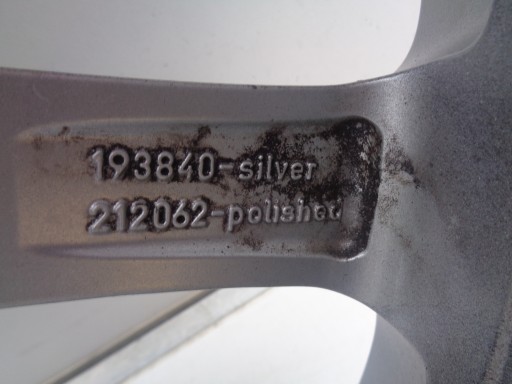 FELGA ALUMINIJSKA MASERATI 8,5JX19 ET52 5X114,3