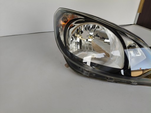 LAMPA FAR DESNA STRANA SKODA CITIGO 1ST 11-16