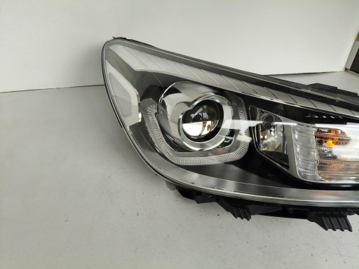 LAMPA FAR DESNA STRANA KIA RIO IV 17- LEČA + LED LAMPA FAR DESNA STRANA KIA RIO IV 17- LEČA + LED