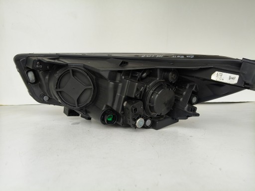 LAMPA FAR DESNA STRANA KIA RIO IV 17- LEČA + LED LAMPA FAR DESNA STRANA KIA RIO IV 17- LEČA + LED