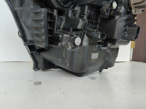 LAMPA FAR DESNA STRANA FORD RANGER 23- FULL LED