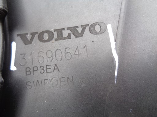 BRANIK PREDNJA STRANA VOLVO XC90 II REDIZAJN R-DESIGN NR 47689