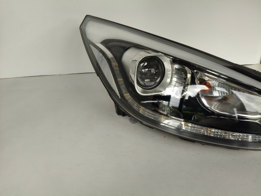 LAMPA FAR DESNA STRANA HYUNDAI IX35 13- REDIZAJN XENON LED