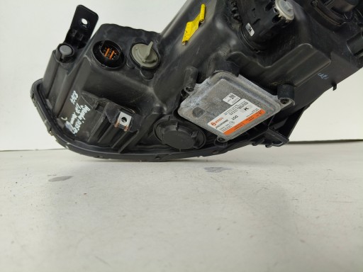 LAMPA FAR DESNA STRANA HYUNDAI IX35 13- REDIZAJN XENON LED
