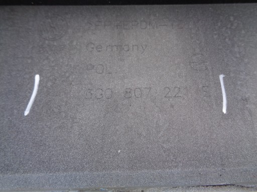 BRANIK PREDNJA STRANA VW PASSAT B8 3G 3G0 18- REDIZAJN NR 47530