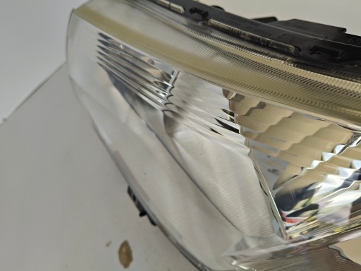 LAMPA FAR LIJEVA STRANA SUBARU FORESTER III 08-