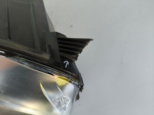 LAMPA FAR DESNA STRANA PEUGEOT EXPERT TRAVELLER 16- XENON